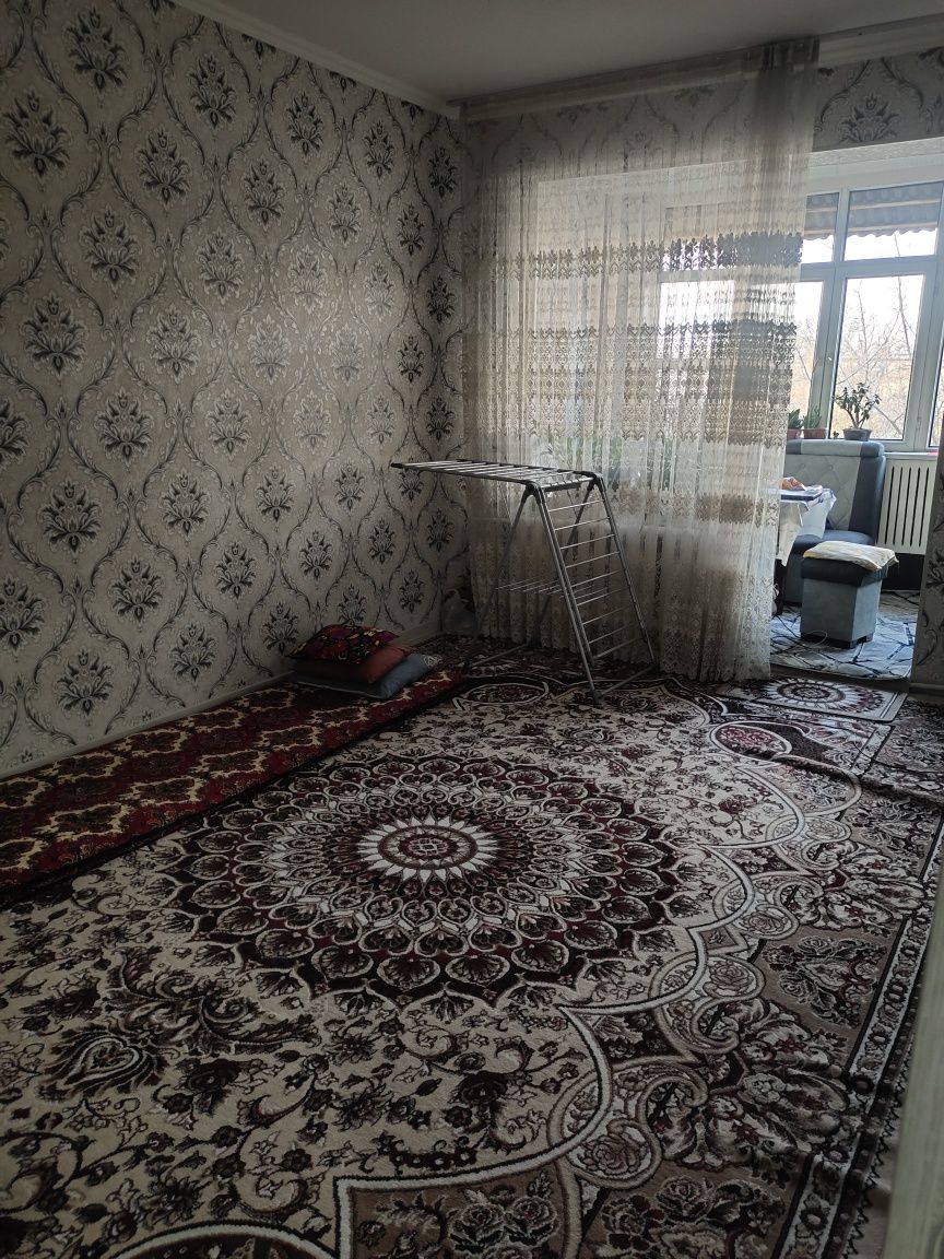 Продаётся квартира Feruza Masiv 4xonali uy