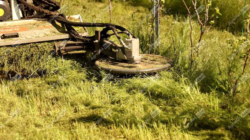 Coasă laterală de 50 cm, cu acționare hidraulică / Disc Mower