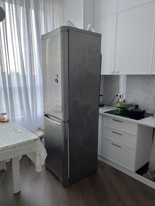 Холодильник в среднем состоянии