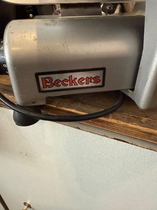 Слайсер Becker ES 220