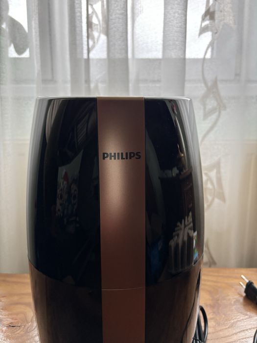 Umidificator Philips seria 2000, modelul HU2718/10 , NOU
