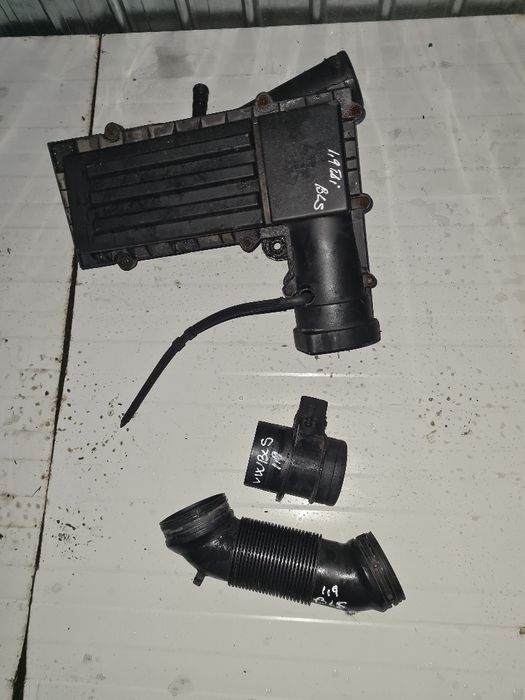 Carcasa filtru aer vw golf 5,mot 1 4 tsi,1,9 tdi opel astra h 1,7 D