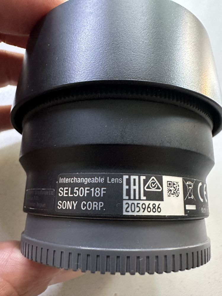 Обектив Sony FE 1.8 /