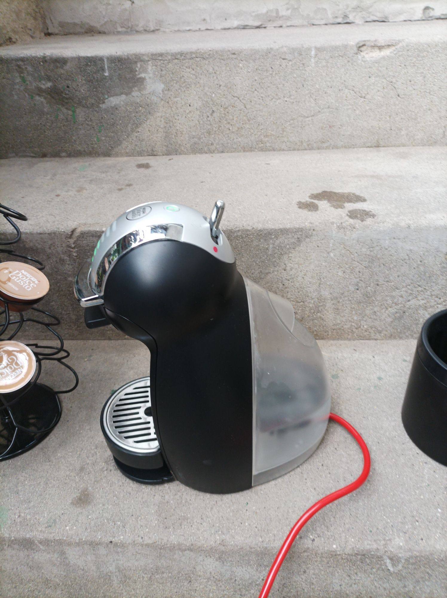 Кафемашина Nescafe Dolce Gusto Genio 2