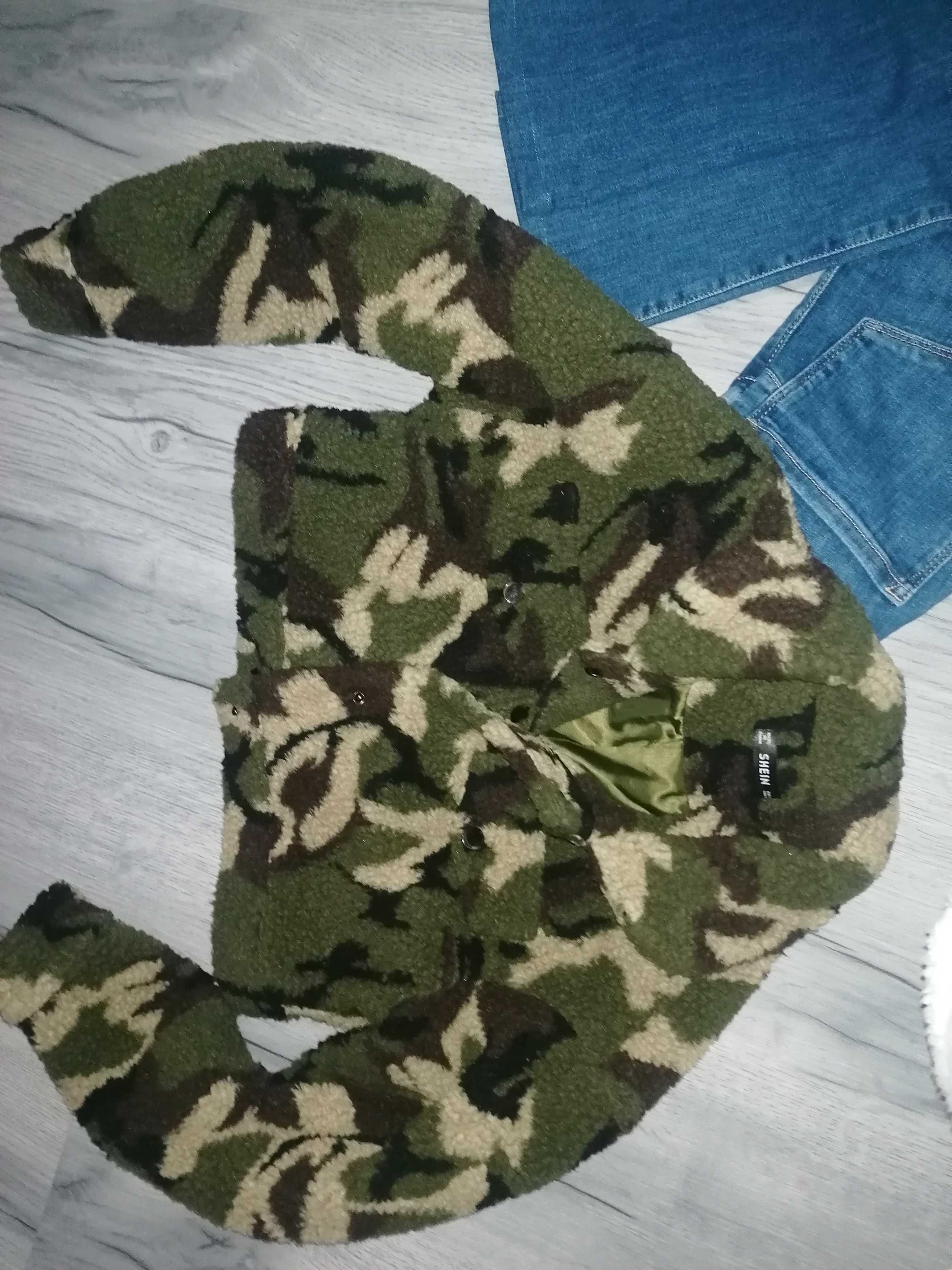 Gecuta crop army xs noua