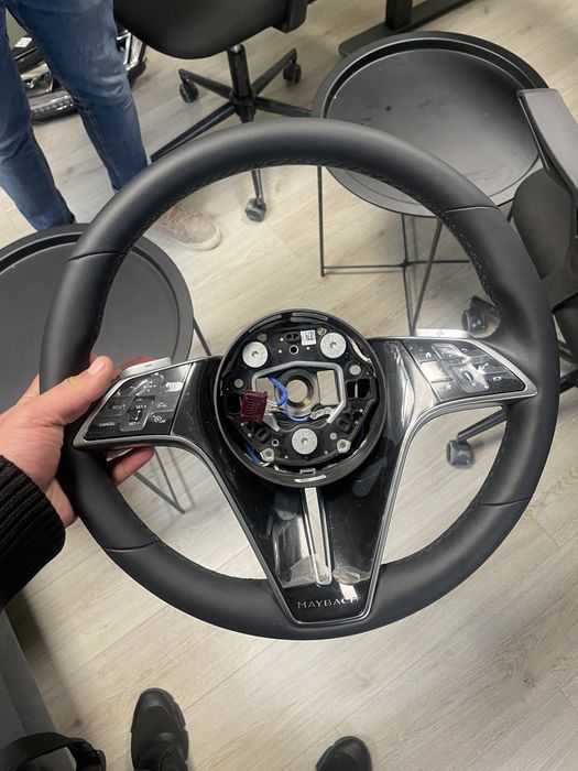 Чисто нов волан Mercedes Maybach w223 оригинал