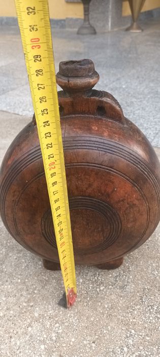 Plosca veche din lemn