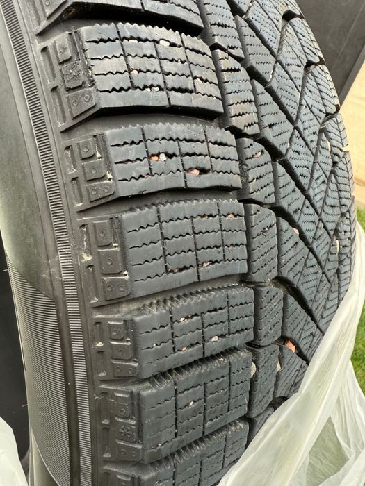 Комплект зимних шин Pirelli