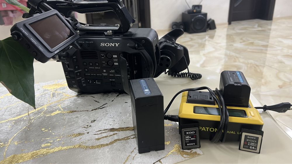 Sony FS7 M2 много добро състояние