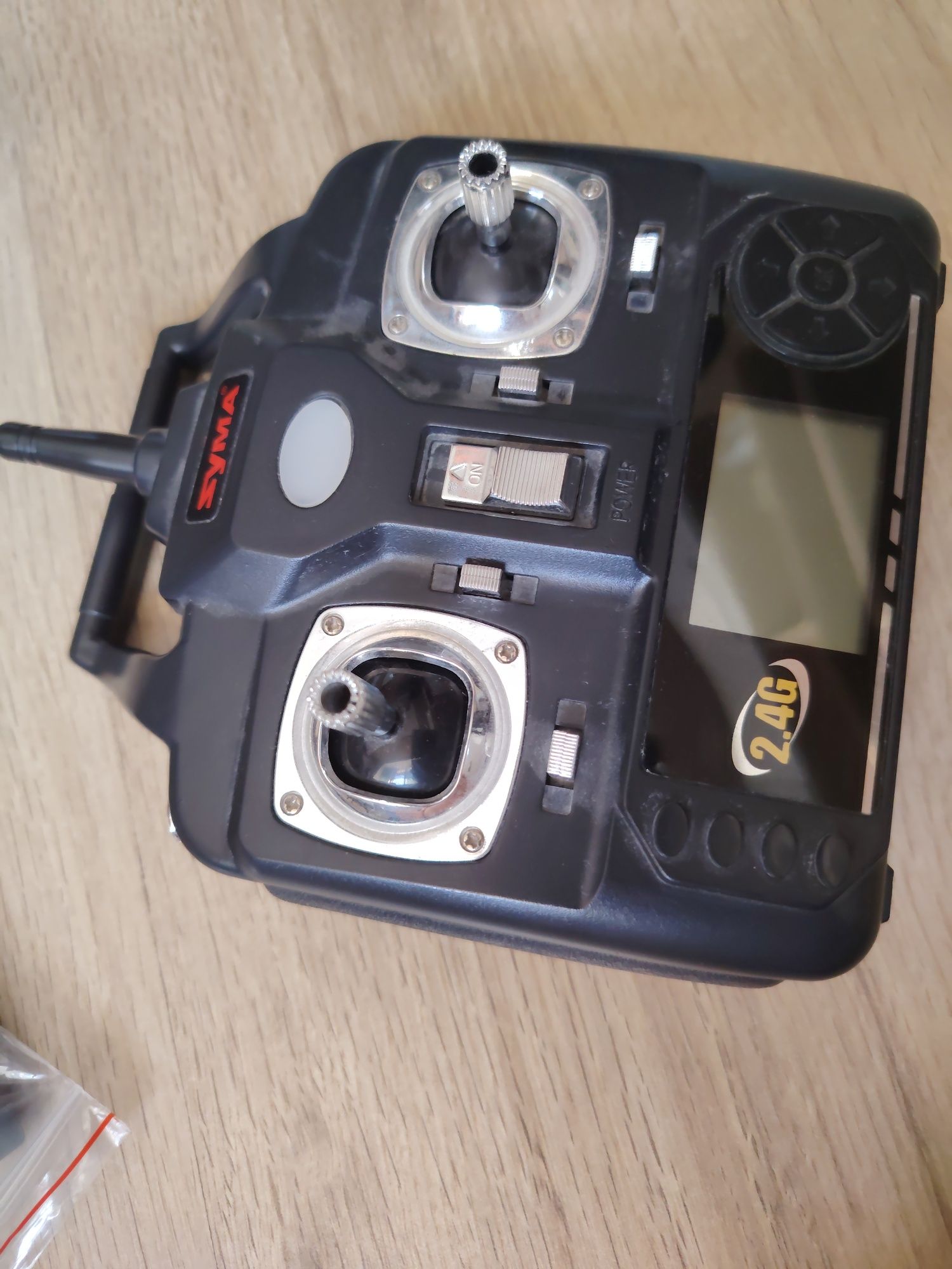 Дрон  Syma  x5sw