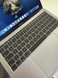 MacBook Pro 13” (2017) – Отлично състояние, 8GB RAM, 121GB SSD