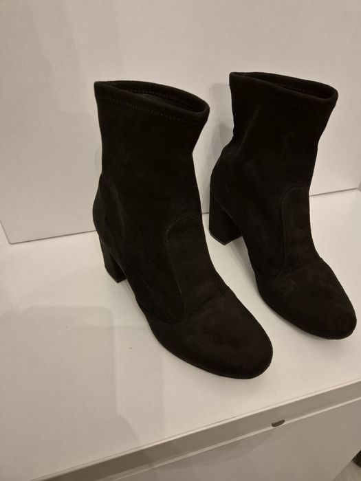 Botine cu toc, mărimea 37