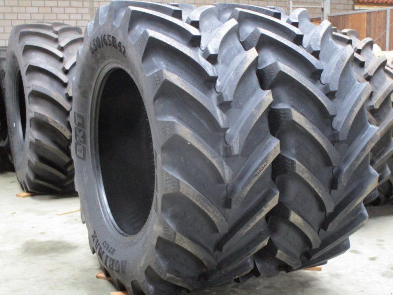 Cauciucuri noi agricole de tractor 650/65R42 Radiale cu garantie TVA