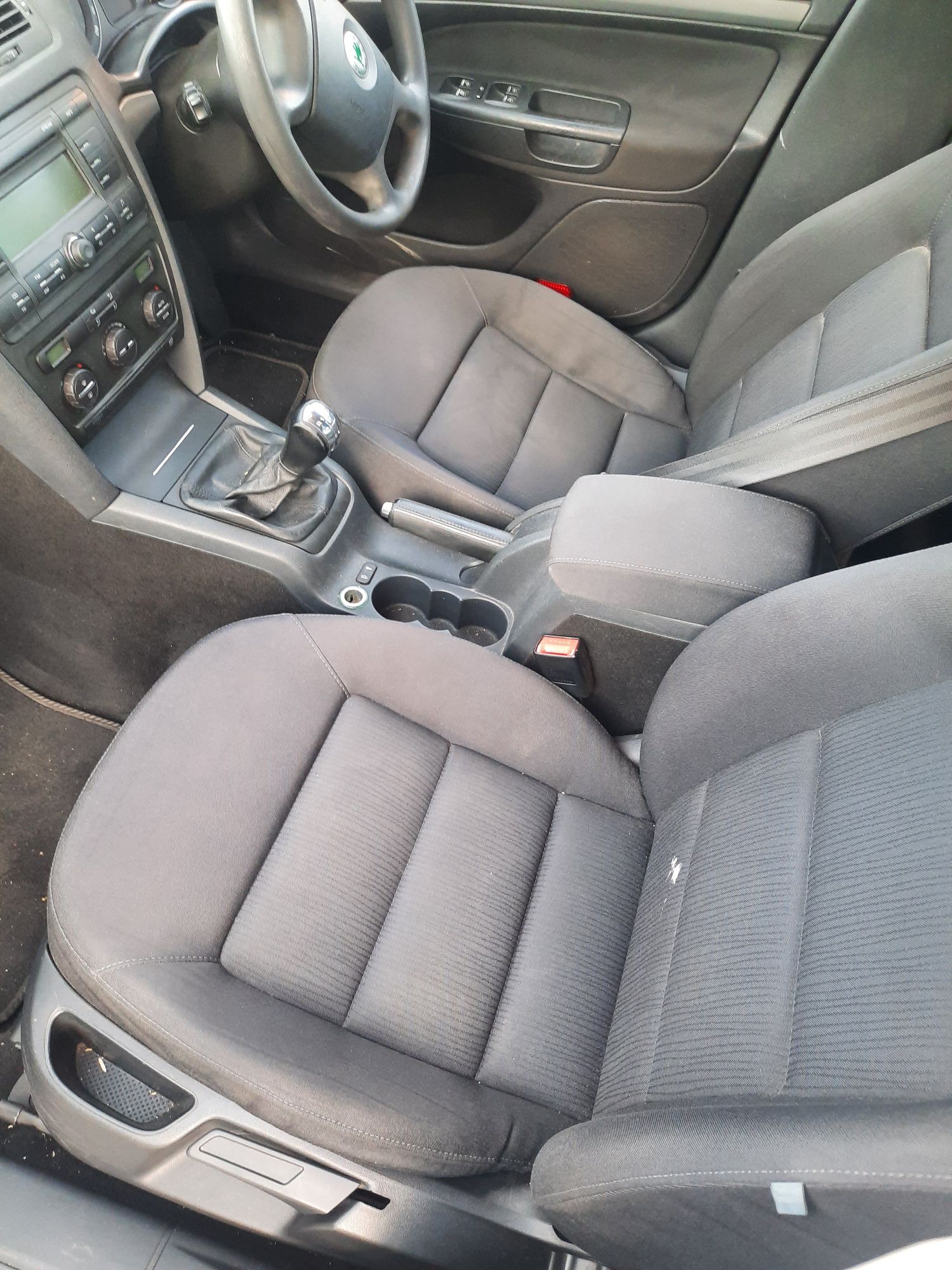 Dezmembrez Skoda Octavia 2 1.9 tdi BKC