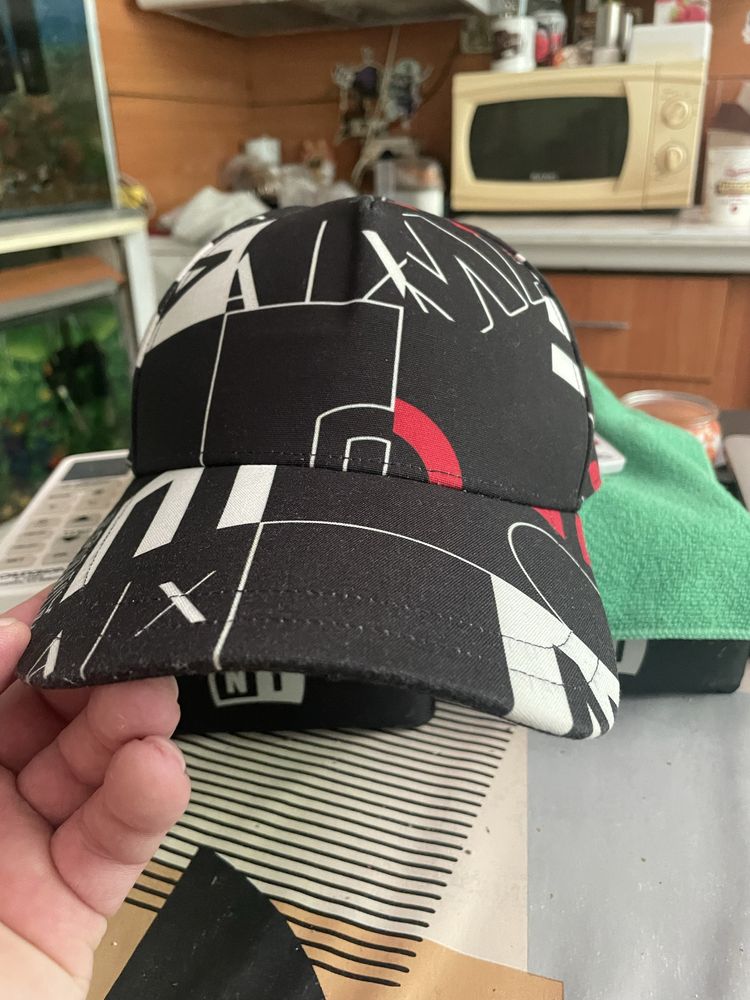 Armani exchange шапка
