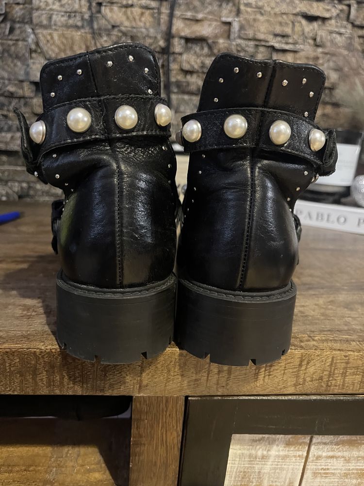 Zara Boots / real leather / size 39