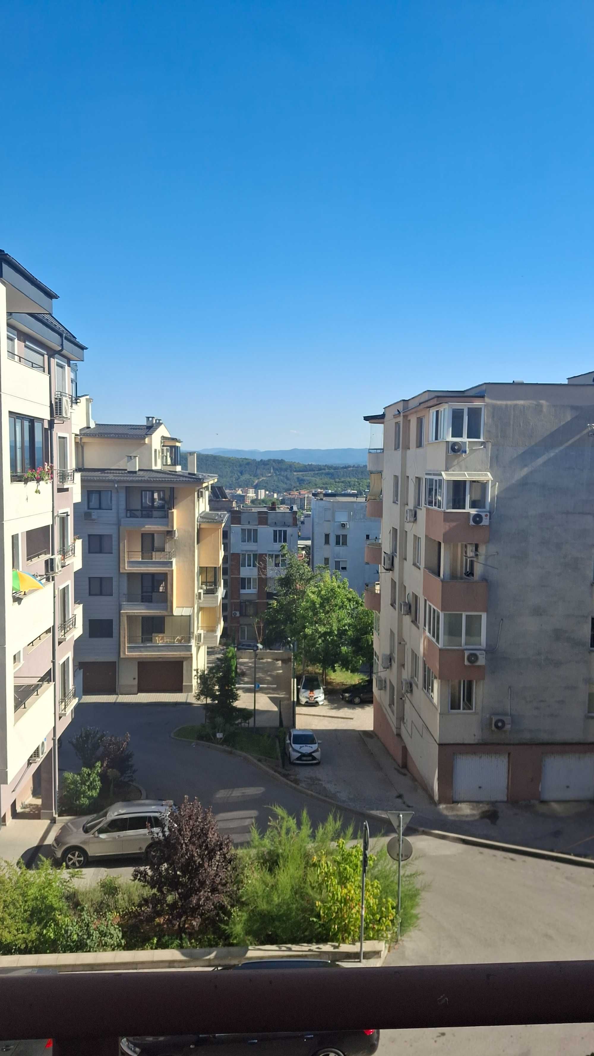 ТРИСТАЕН, Обзаведен апартамент,кв.Акация
