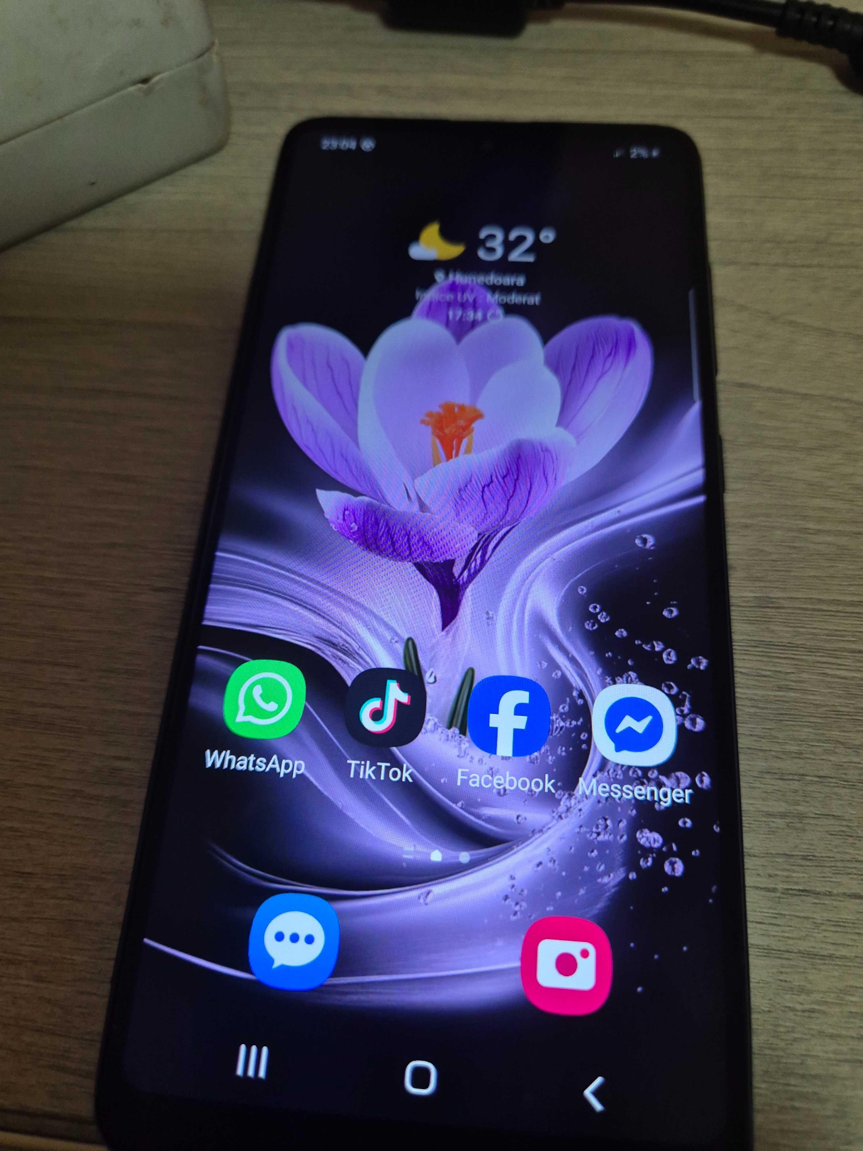 Samsung A51 cu bateria umflata