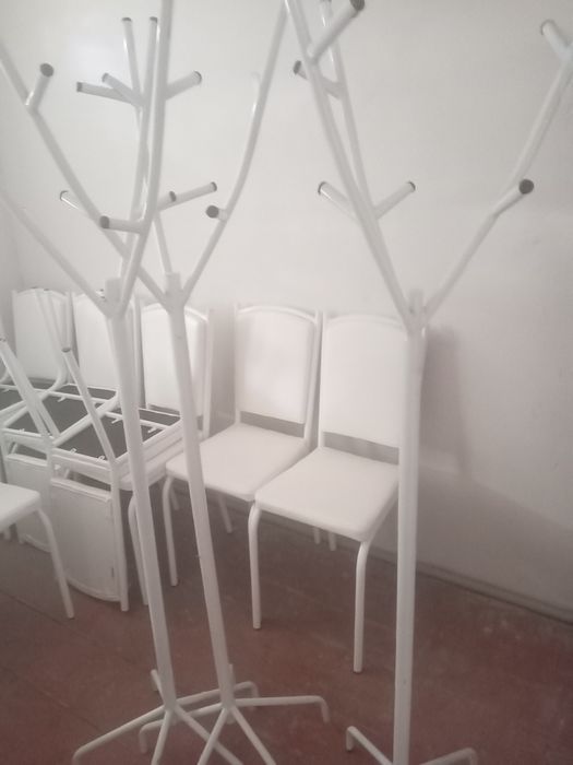 Стол мен стуля и вышалка новый сатылады