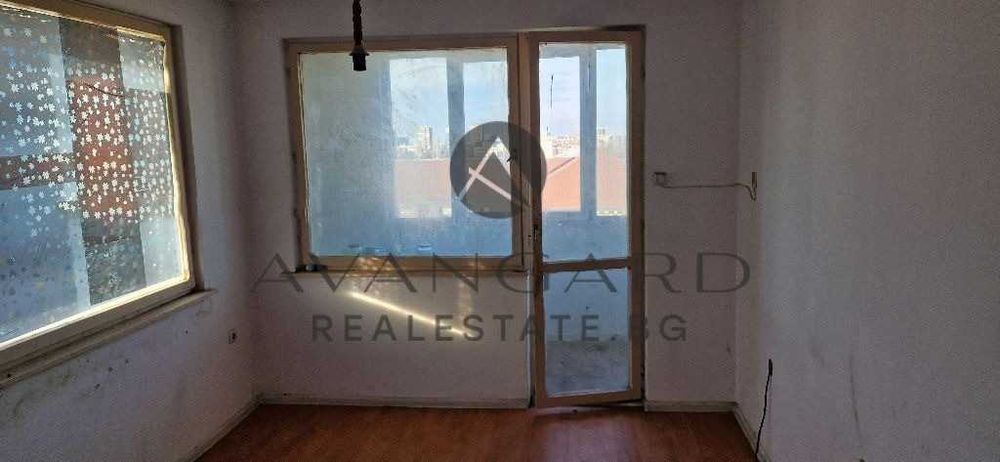 Продава се Тристаен апартамент в Пловдив, Център - 103 кв.м за 2278 €/кв.м - Снимка #1