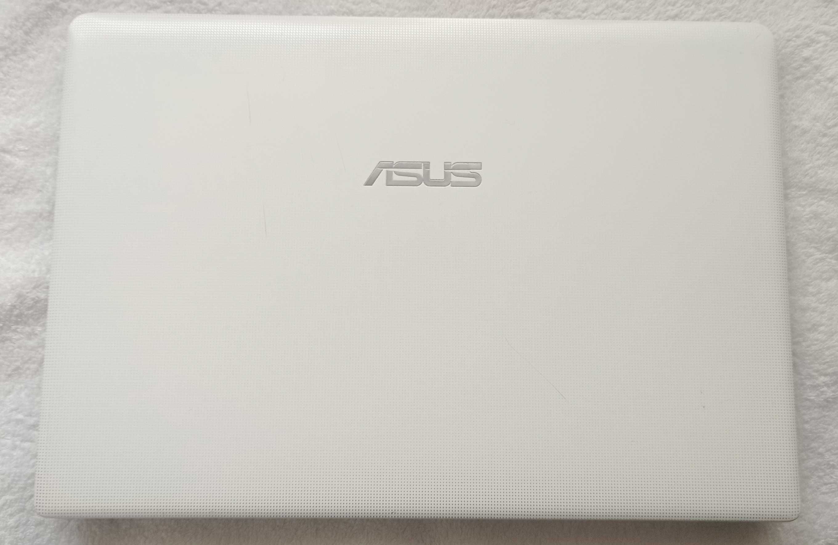 Работещ лаптоп Asus X401U цял илиза части