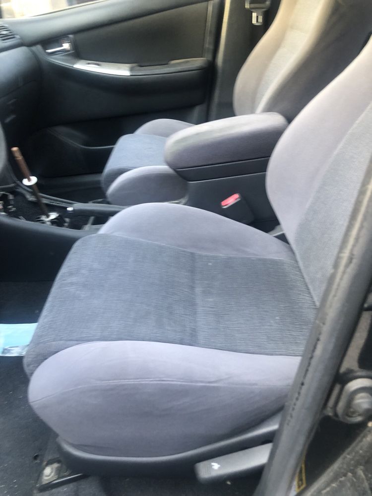Toyota corolla verso 2.0 d4d на части