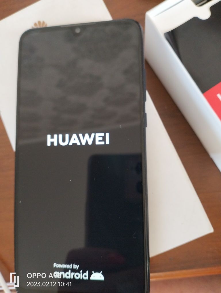 Смартфон Huawei p30 lite 128 Гб.