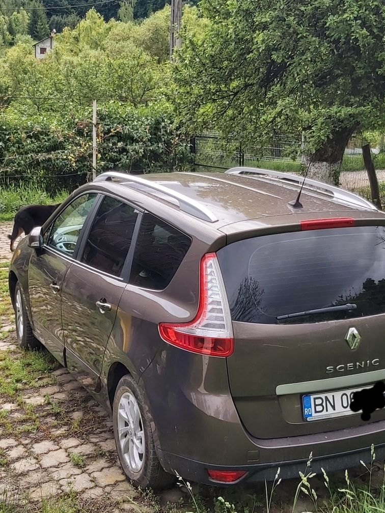 Renault grand scenic