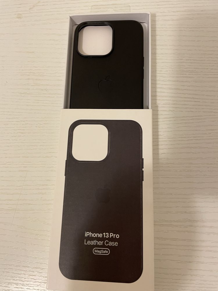 Husa piele / Leather case negru iPhone 13 Pro originala