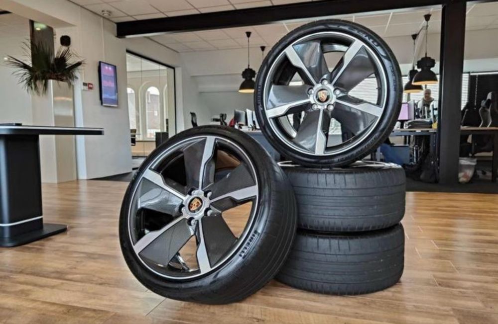 Порше тайкан джанти 21 цола / Porsche Taycan