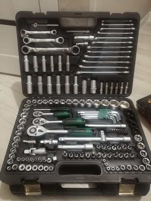 Набор Ключей новый