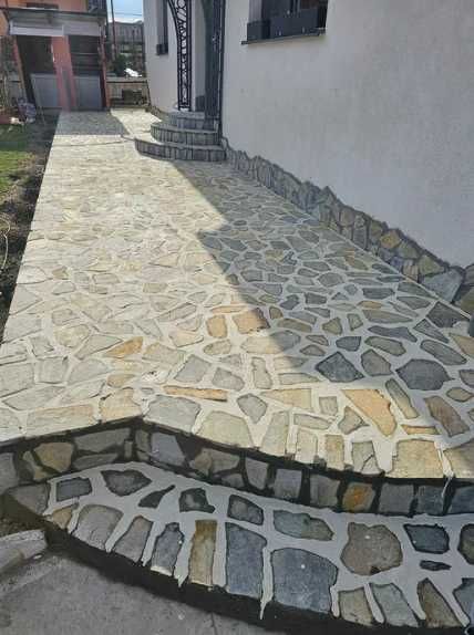 Piatra decorativă rezistentă pentru alei și ziduri rustice