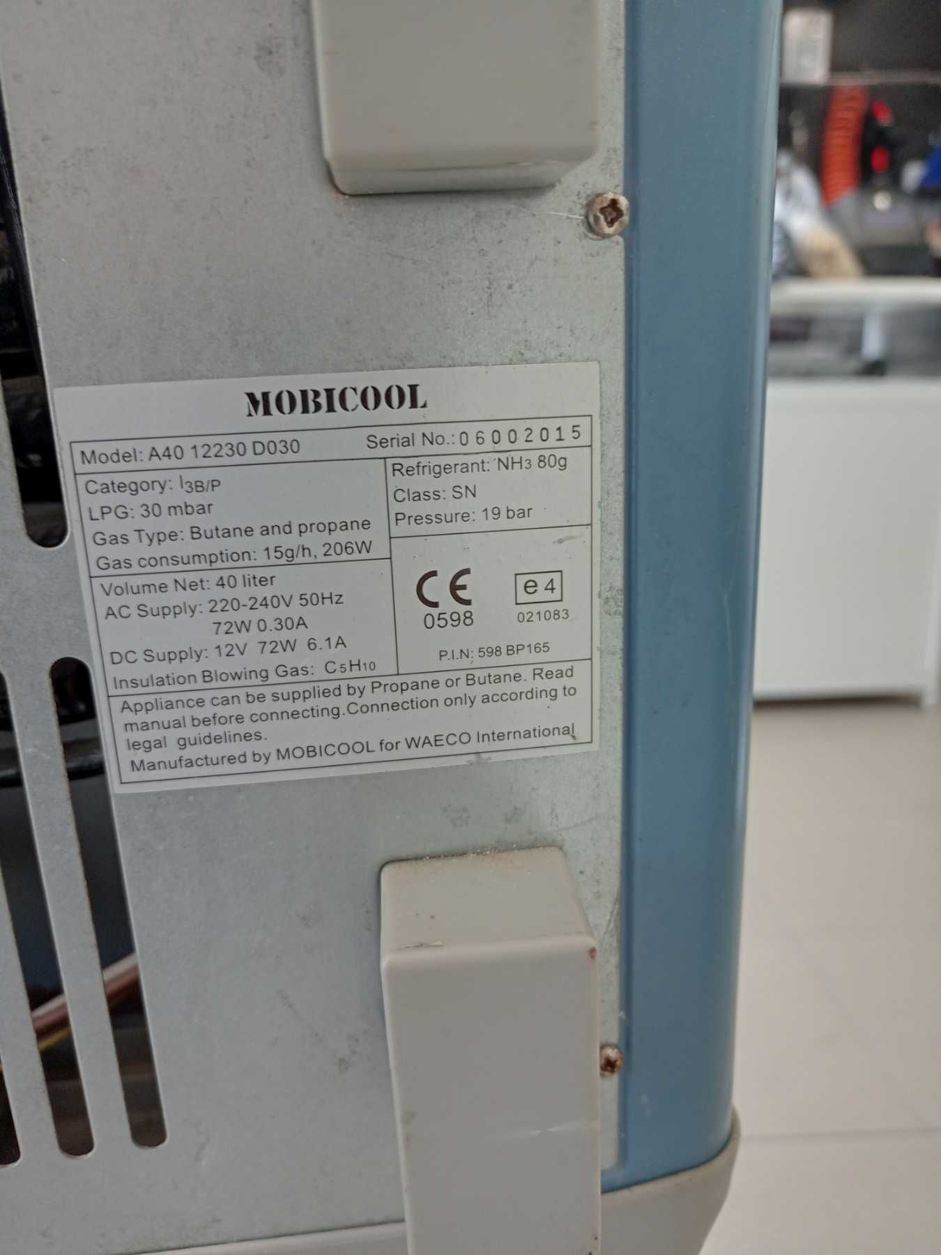 Къмпинг хладилник Mobicool A40