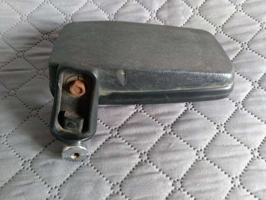 Огледало за кола