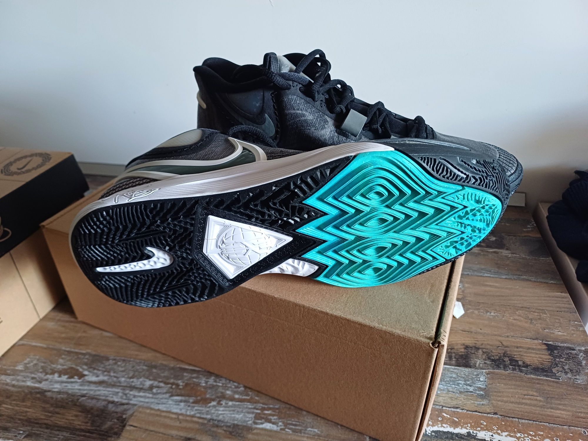 Мъжки маратонки Nike Kyrie 8