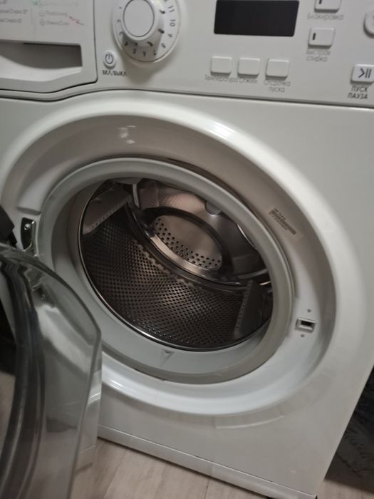 Стиральная машинка сотилади