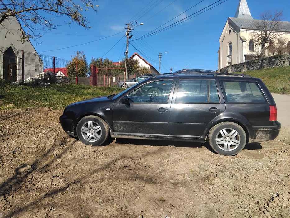 Golf 4 din 2000 luna a 11