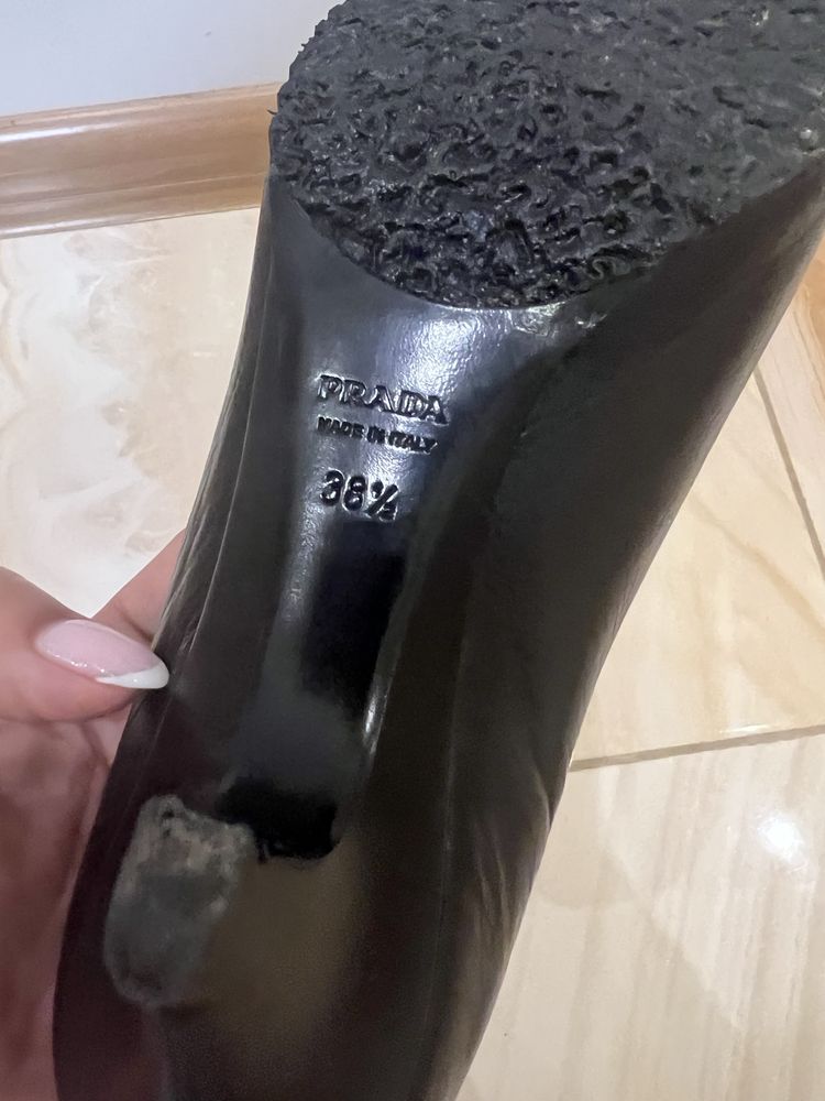 Оригинални Prada