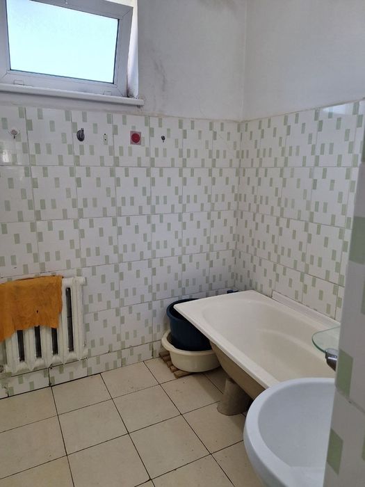 Здравствуйте, сдаю 2х комнатную квартиру в аренду в городе Чирчик.