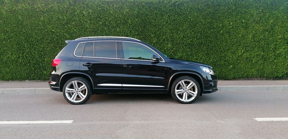 VW Tiguan R-Line
