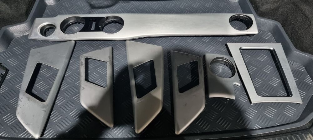 Декоративни вътрешни лайсни комплект на  Мерцедес GLK Facelift  2012-2