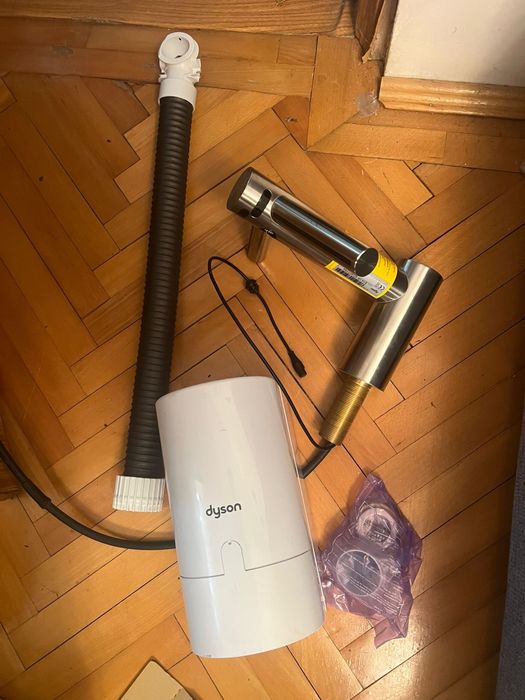 Uscator de maini Dyson Airblade Wash and Dry