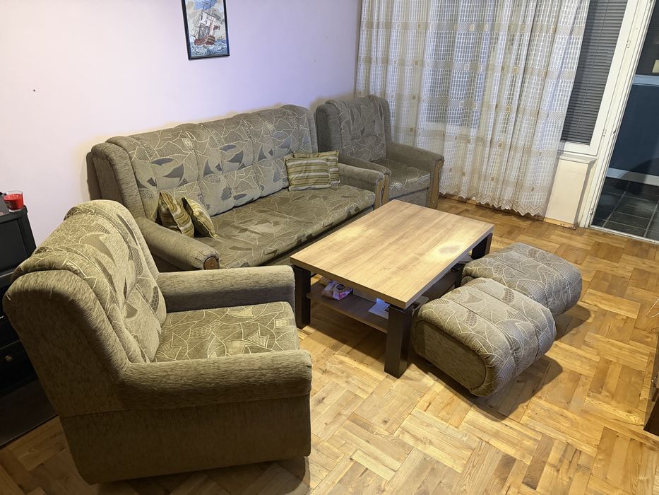 Холна гарнитура с маса