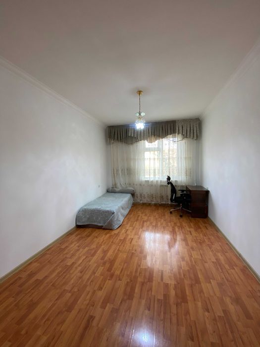 Срочно!!! Продается 3-х комн 2 этаж м-в Феруза