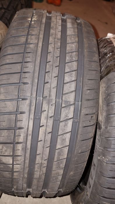 Anvelope vară 245 45 r18