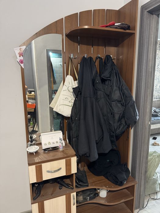 Вешалка в коридор