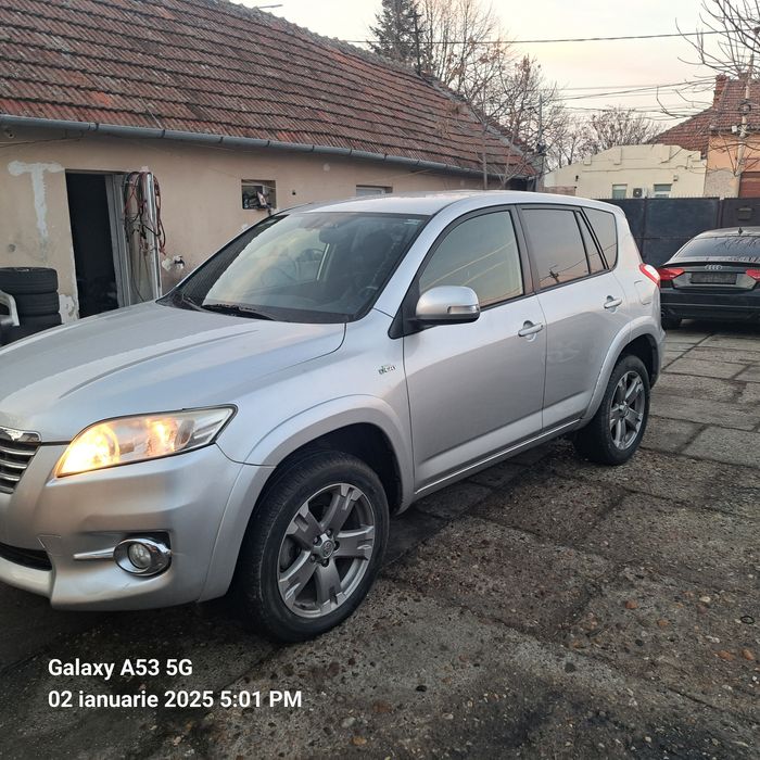 Ocazie rate!! Toyota Rav 4 diesel 2.2 an 2011 doar 5500e