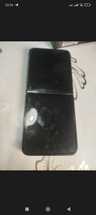Samsung Zflip4 ekran kitgan