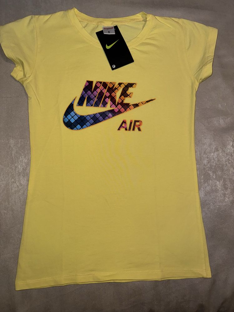 Дамски тениски Nike