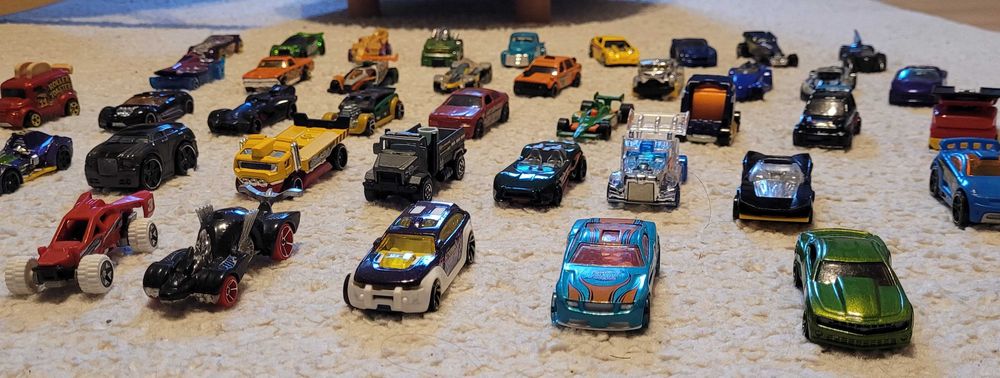 Hotwheels masini
